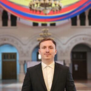 Profile photo of Andrei Apostolache